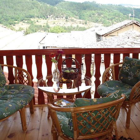 Sharkov Guest House Dolen  Bilik gambar